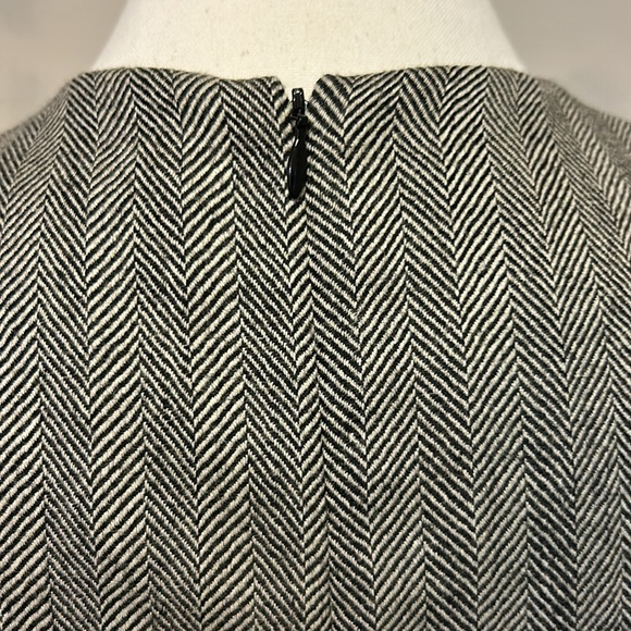 Adam Adam Lippes | Black & White 100% Wool V Neck Shift Dress | Size 0 - Picture 11 of 14